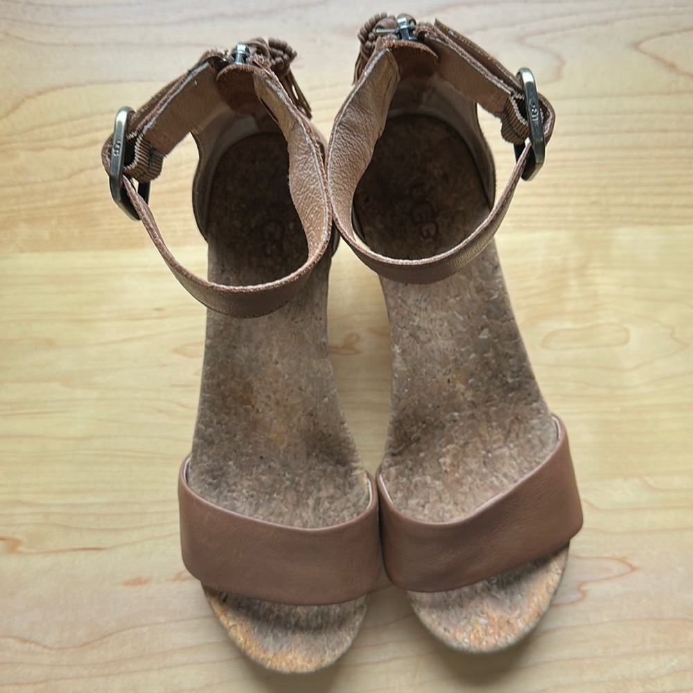 Woman’s sandals